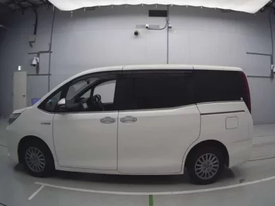 Toyota ESQUIRE