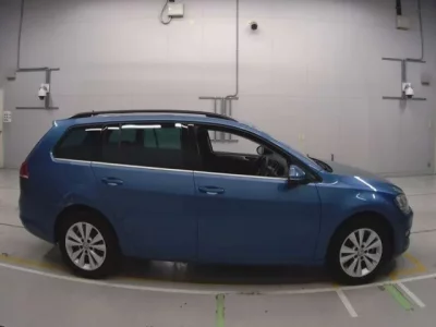 Volkswagen GOLF VARIANT