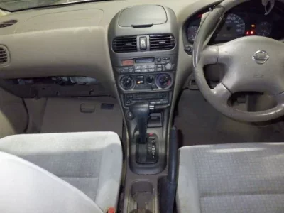 Nissan SUNNY