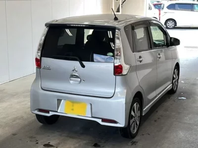 Mitsubishi EK CUSTOM