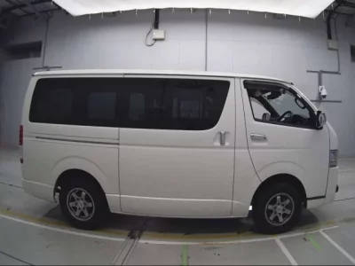 Toyota REGIUS ACE VAN