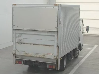 Isuzu ELF