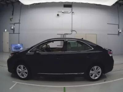 Lexus HS