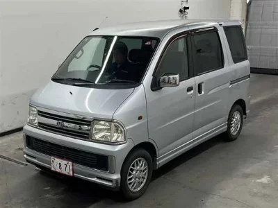Daihatsu Atrai Wagon