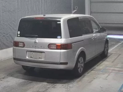 Nissan LAFESTA