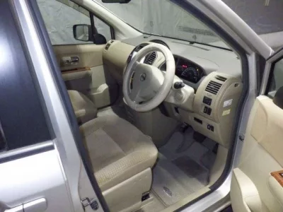 Nissan LAFESTA