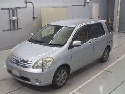 Toyota RAUM