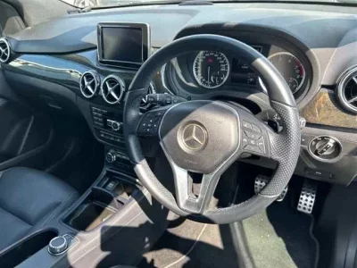 Mercedes-Benz B CLASS