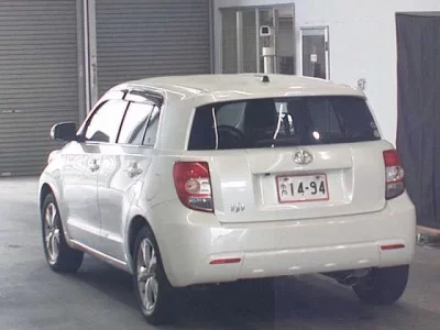 Toyota IST
