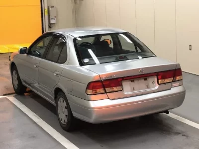 Nissan SUNNY