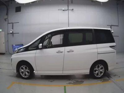 Mazda BIANTE
