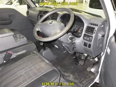 Mazda BONGO VAN