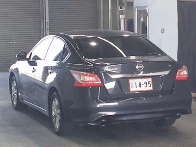 Nissan TEANA