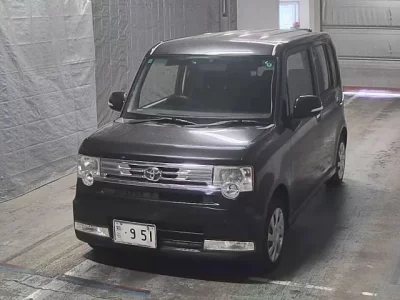 Toyota PIXIS SPACE