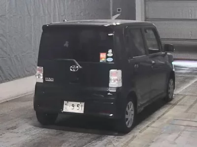 Toyota PIXIS SPACE