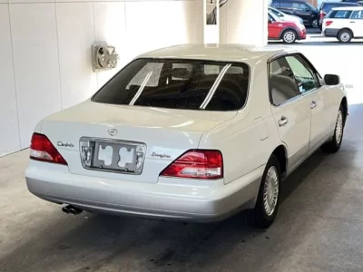 Nissan CEDRIC