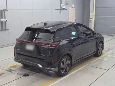 Nissan AURA