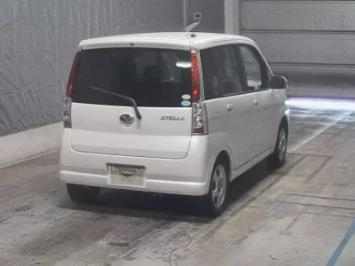 Subaru STELLA