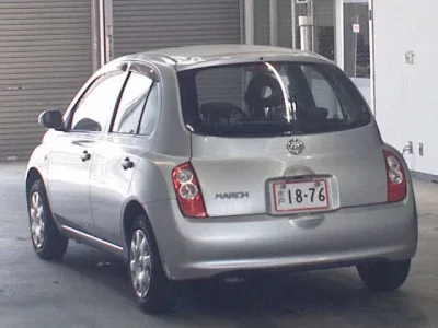 Nissan MARCH