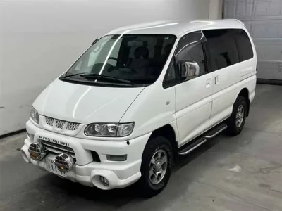 Mitsubishi DELICA