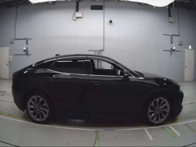 Toyota CROWN CROSSOVER