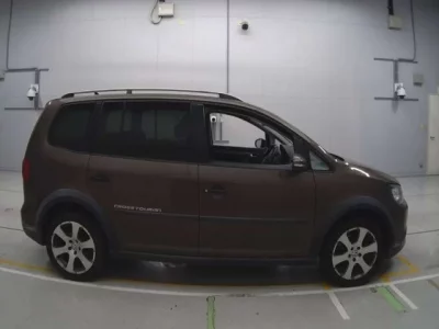 Volkswagen GOLF TOURAN