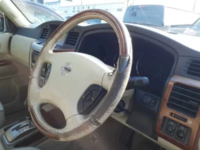 Nissan SAFARI