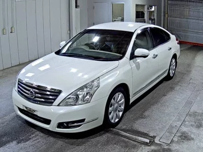Nissan TEANA