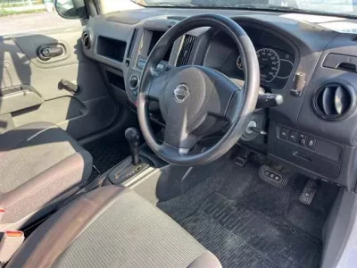 Nissan AD