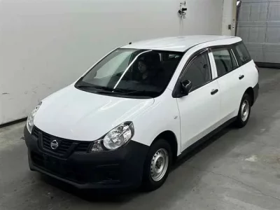 Nissan AD