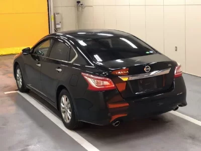 Nissan TEANA