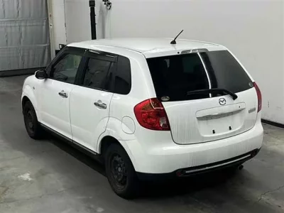 Mazda VERISA