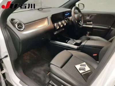 Mercedes-Benz GLA CLASS