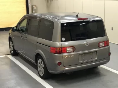 Nissan LAFESTA