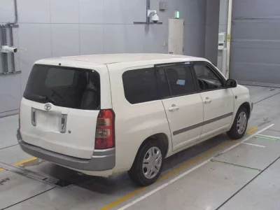 Toyota SUCCEED