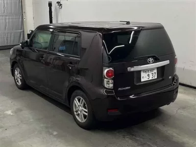 Toyota COROLLA RUMION