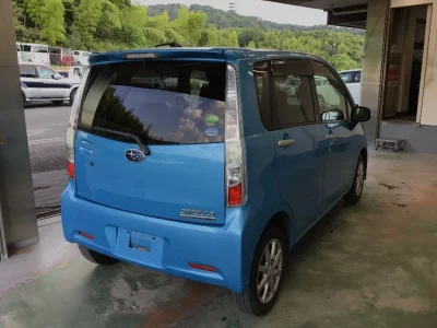 Subaru STELLA
