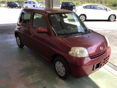 Daihatsu Esse