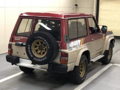 Nissan SAFARI