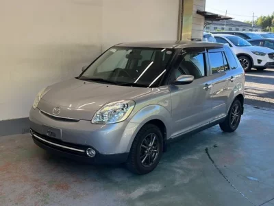 Mazda VERISA