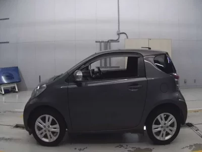 Toyota IQ