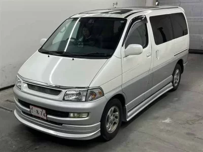 Toyota HIACE REGIUS