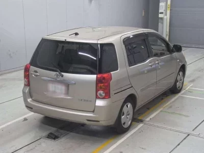 Toyota RAUM