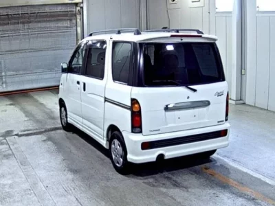 Daihatsu Atrai Wagon