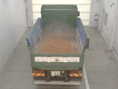 Isuzu TRUCK