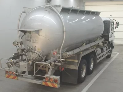 Isuzu TRUCK
