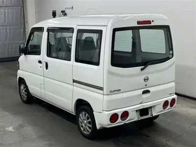 Nissan CLIPPER VAN