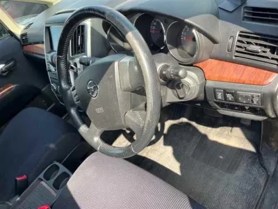 Nissan PRESAGE