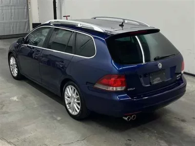 Volkswagen GOLF VARIANT