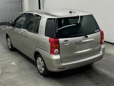 Toyota RAUM
